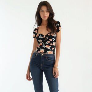 ❤️ NWT UO PINS AND NEEDLES Floral Black Top M